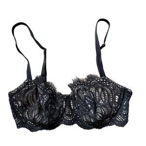 Victoria’s Secret Dream‎ Angels Push Up Non Padded Black Lace Underwire Bra 32DD